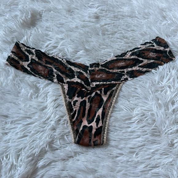 (3) Hanky Panky lowrise thong - Picture 9 of 12